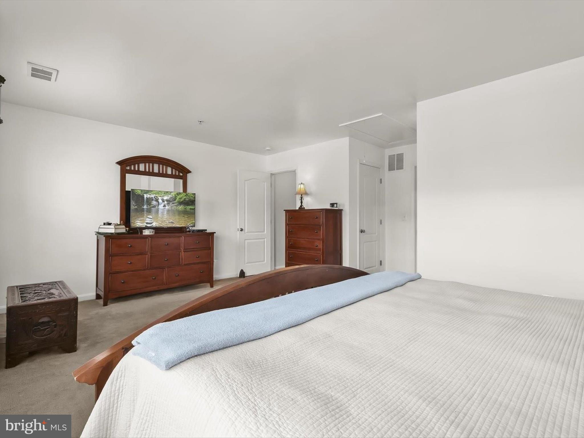 RESERVOIR RIDGE - Residential