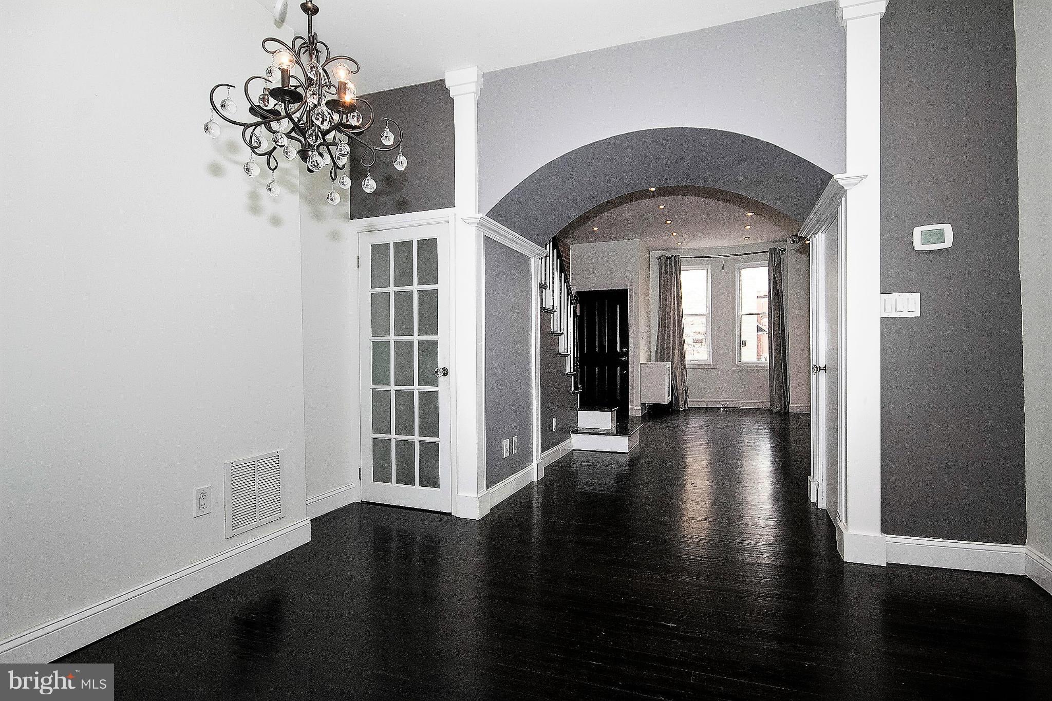 LITTLE ITALY - Residential Lease