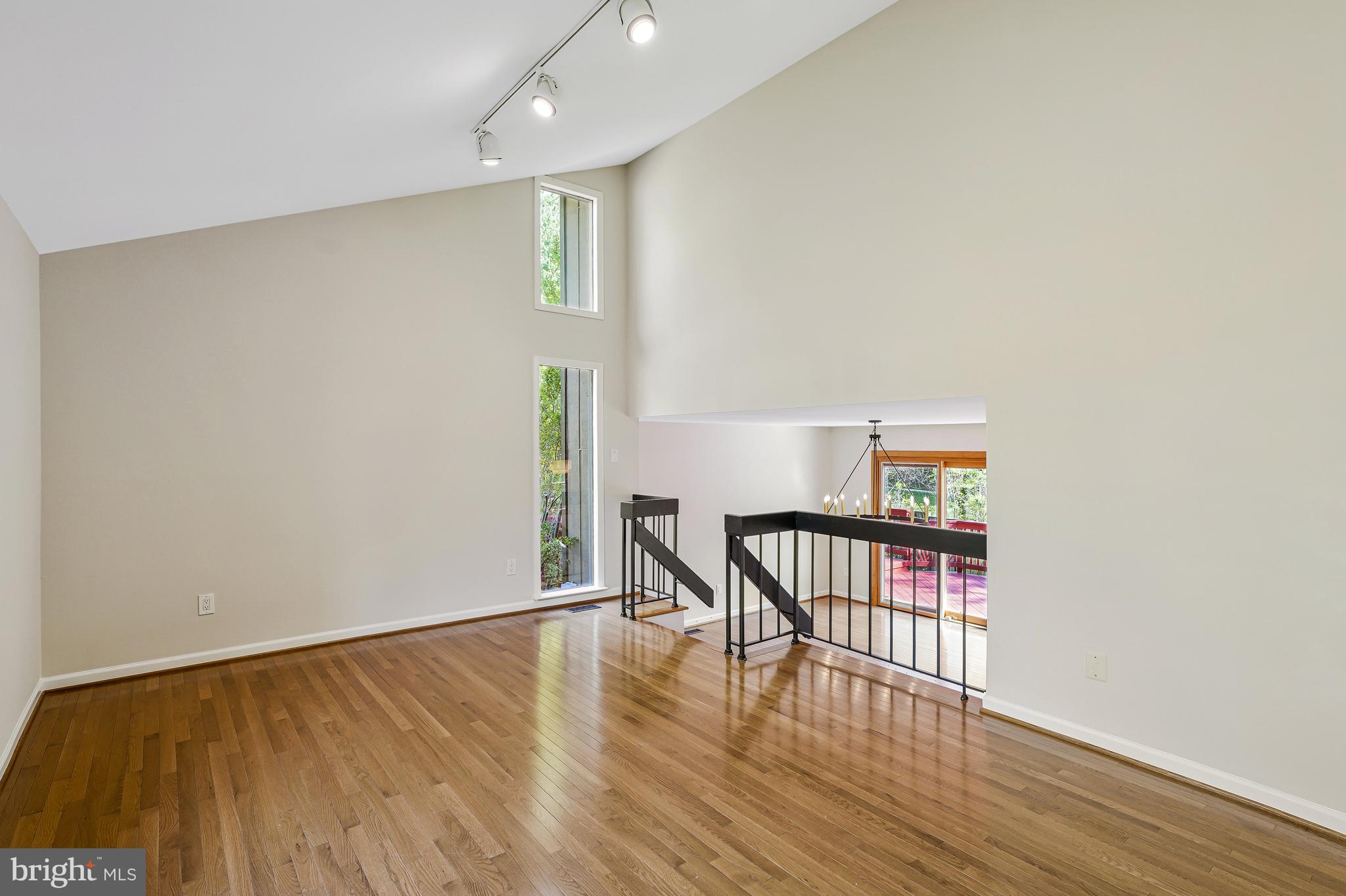 CROSSWOODS - Residential