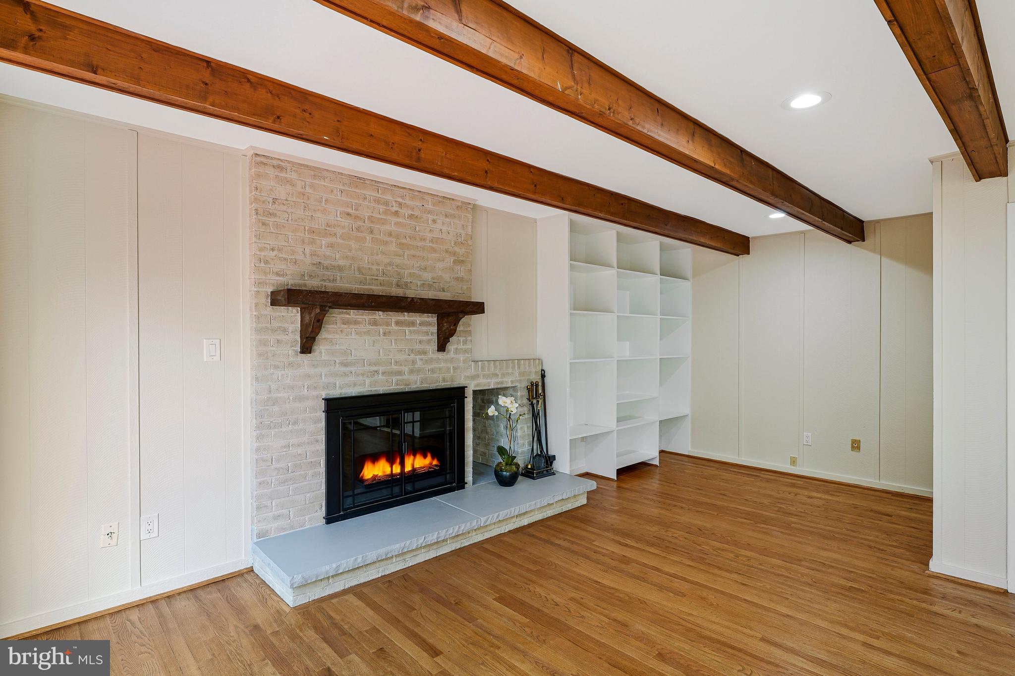 CROSSWOODS - Residential