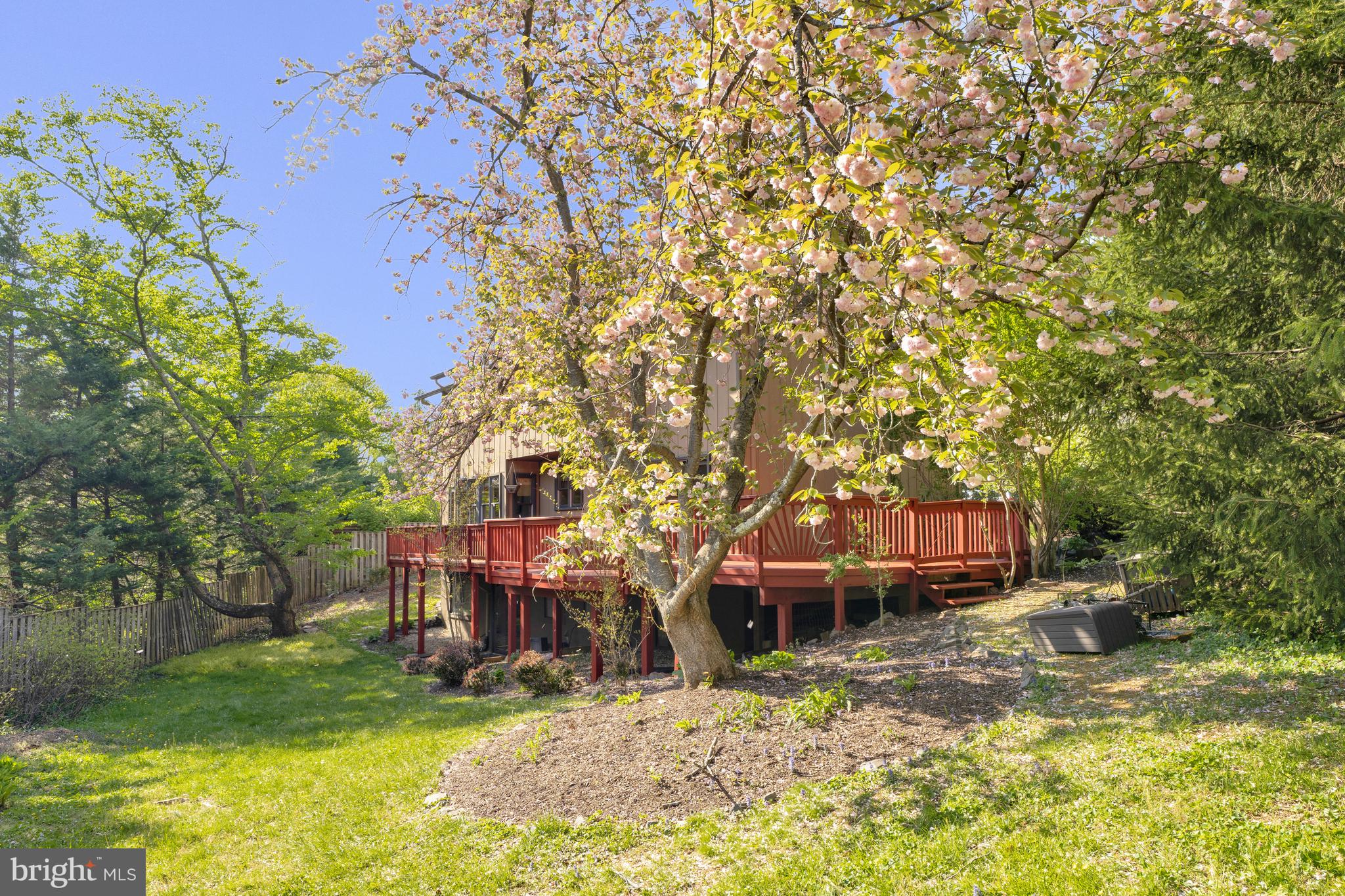 CROSSWOODS - Residential