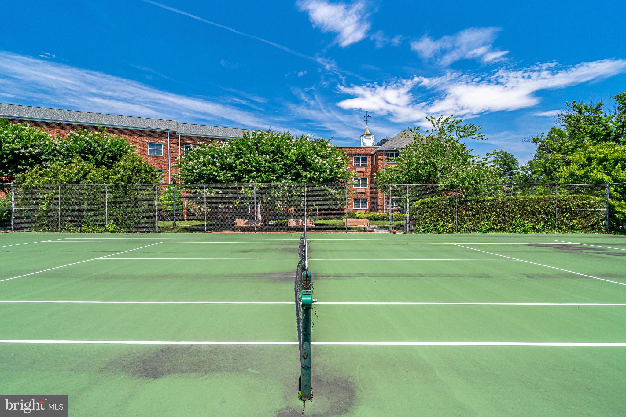 POTOWMACK CROSSING - Residential Lease