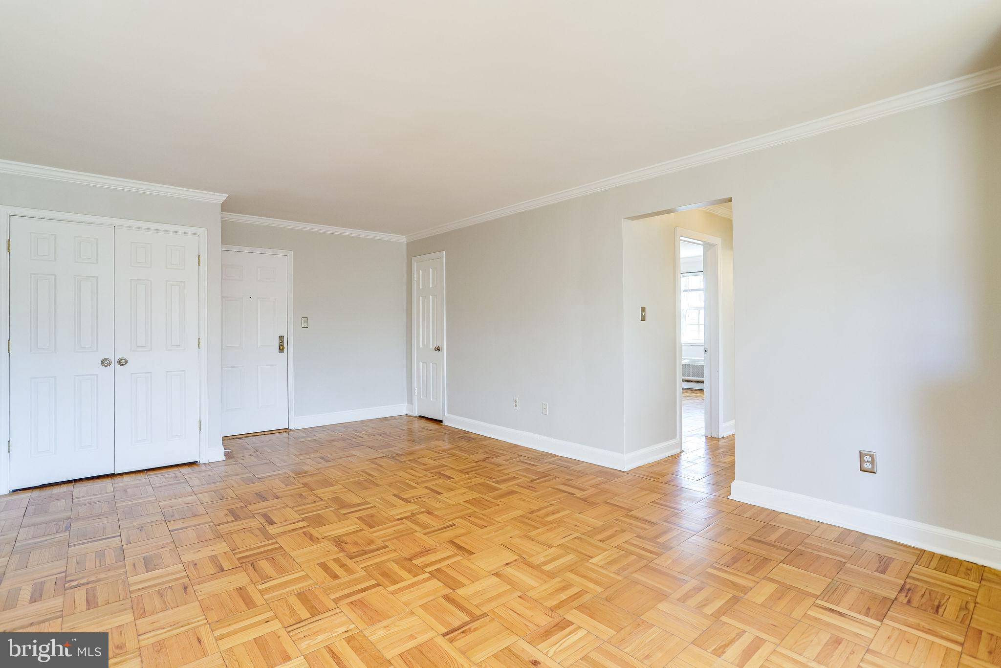 POTOWMACK CROSSING - Residential Lease