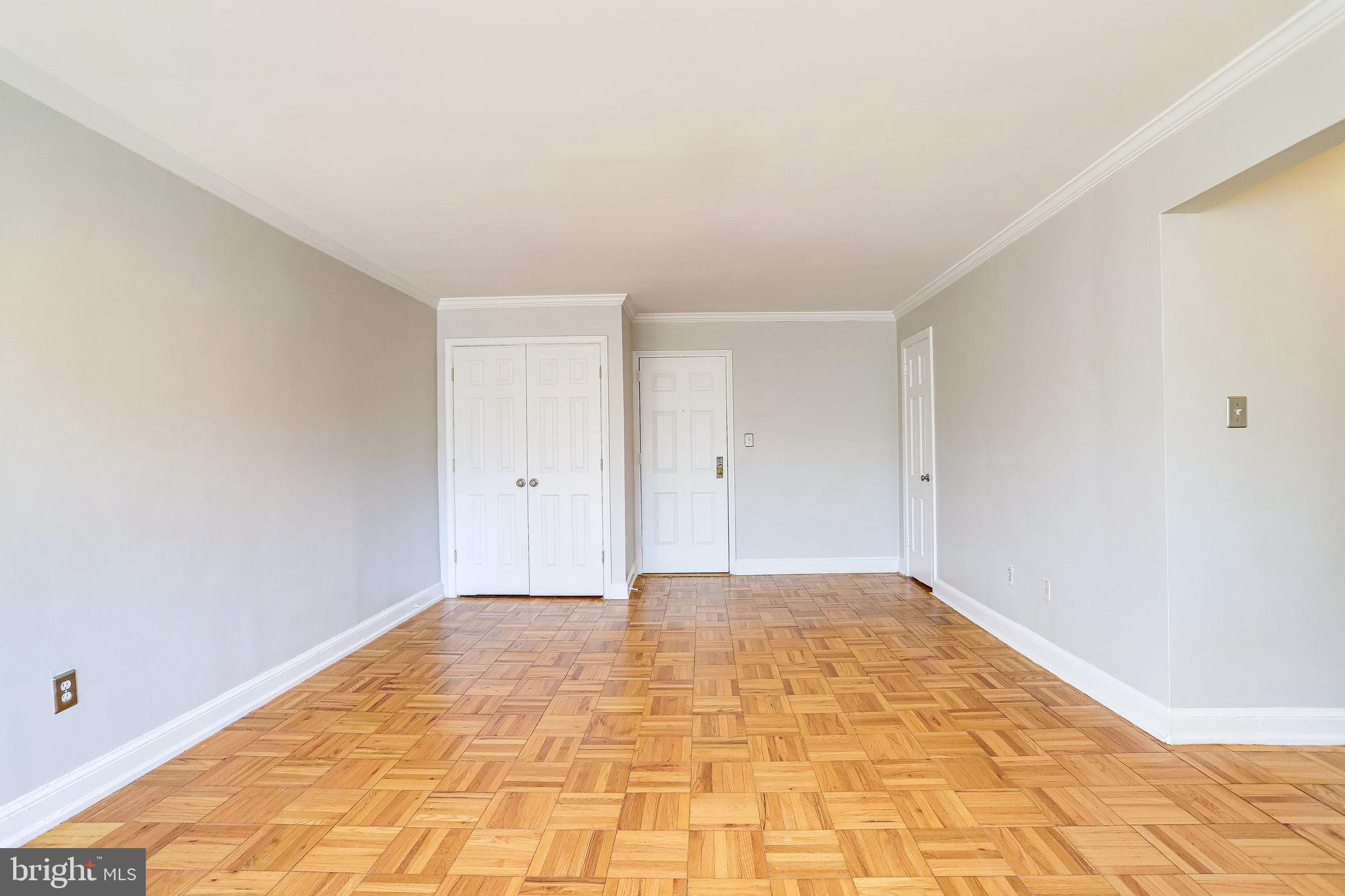 POTOWMACK CROSSING - Residential Lease