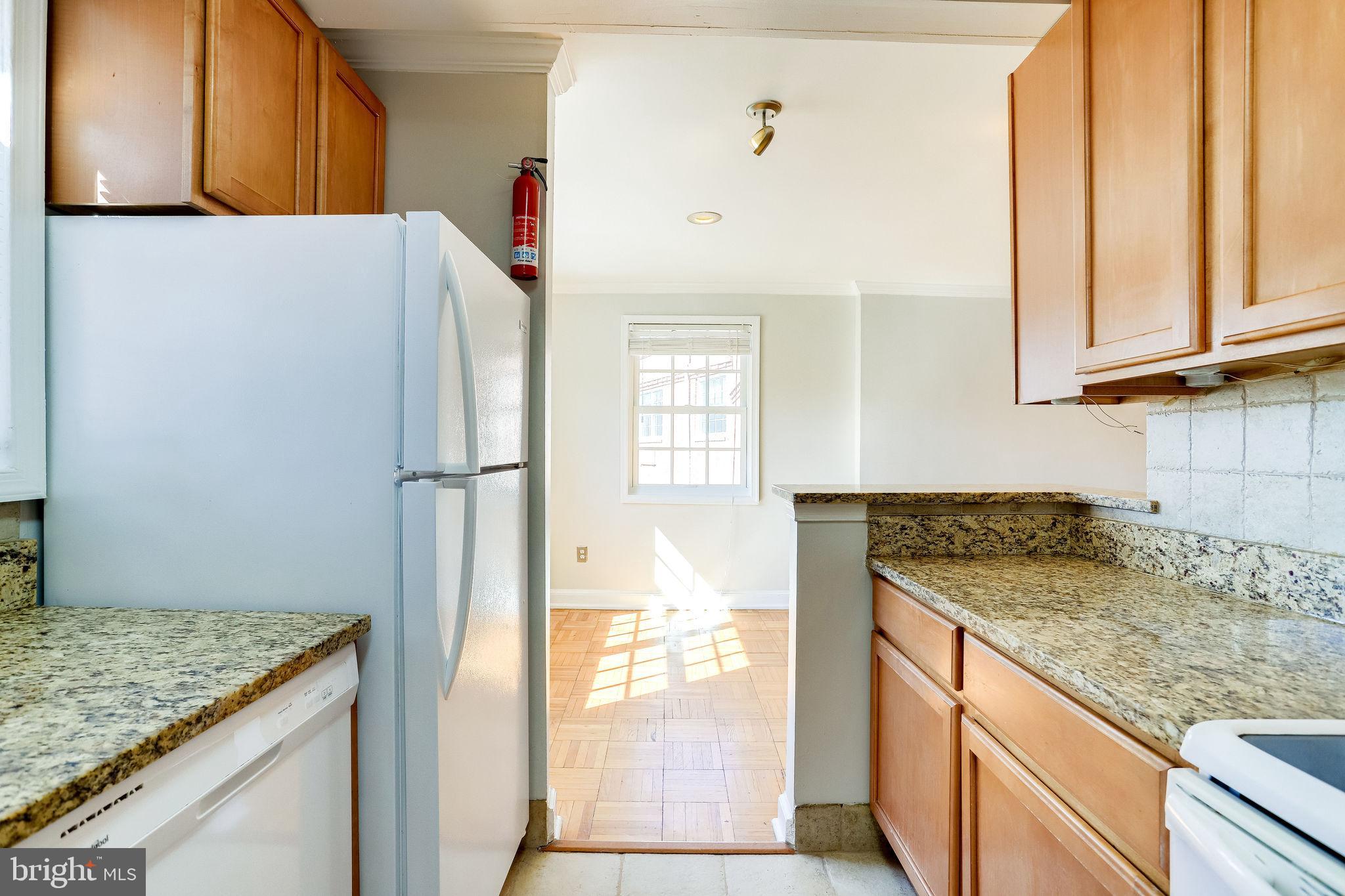 POTOWMACK CROSSING - Residential Lease