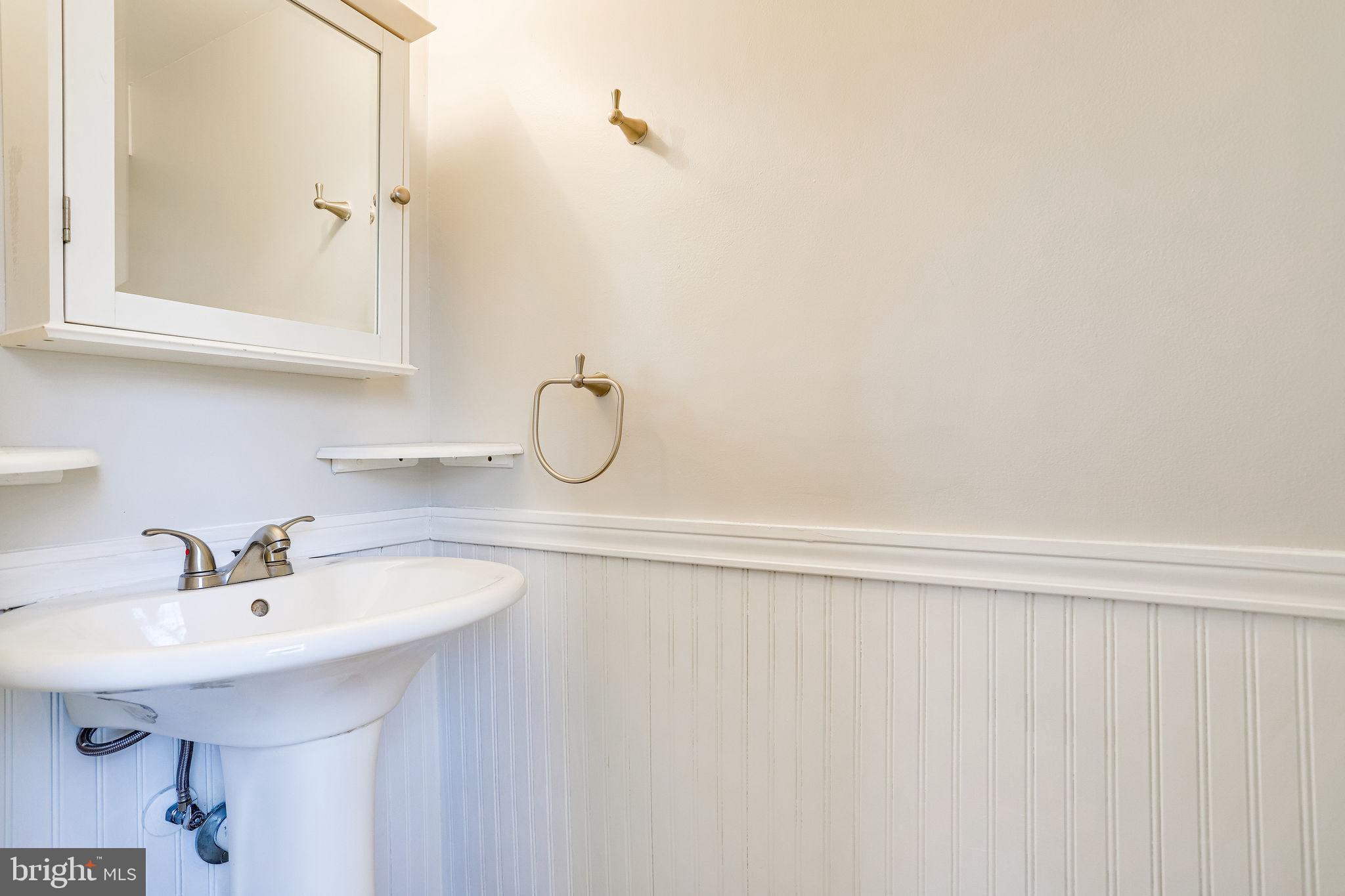 POTOWMACK CROSSING - Residential Lease