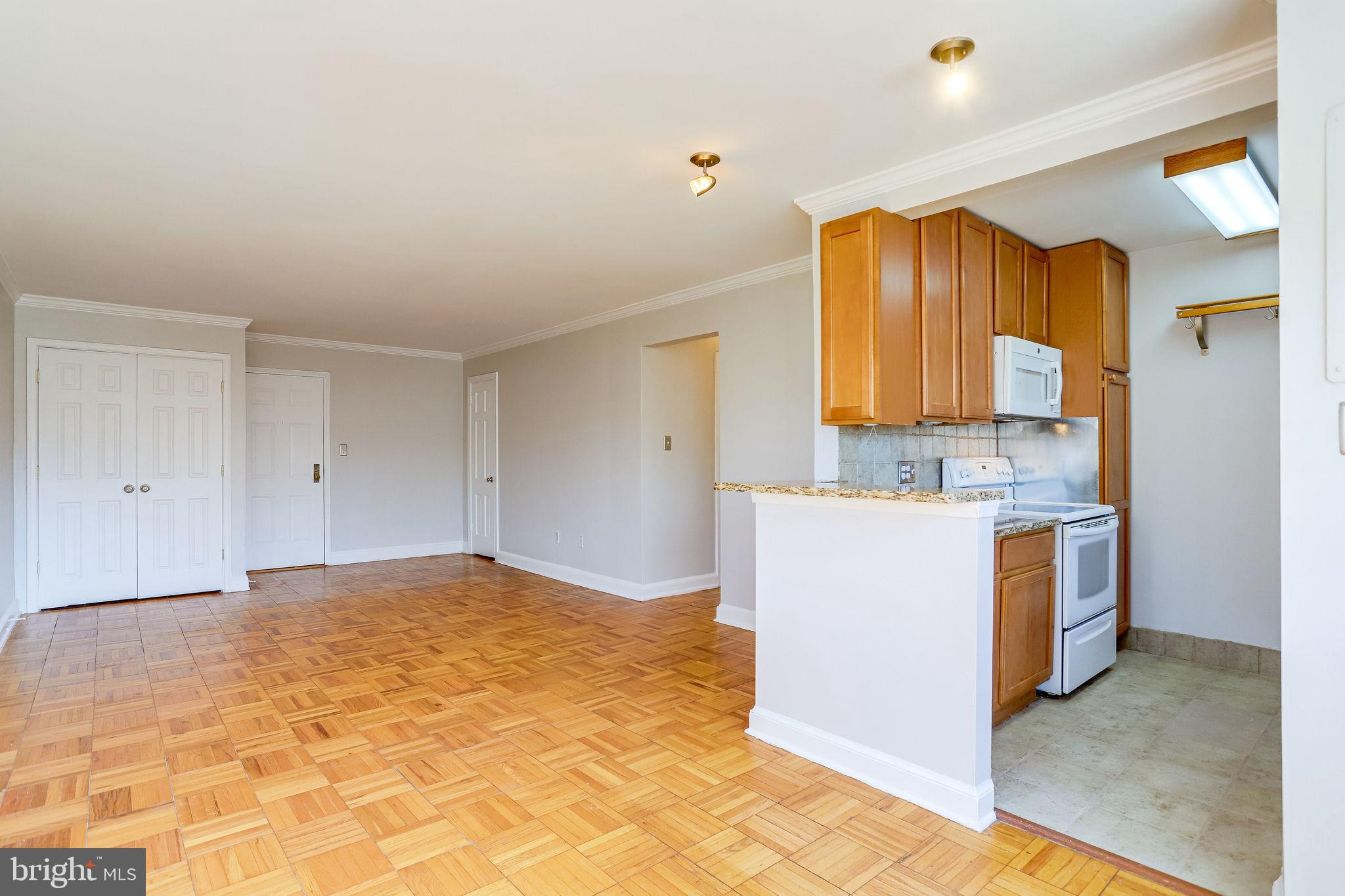 POTOWMACK CROSSING - Residential Lease