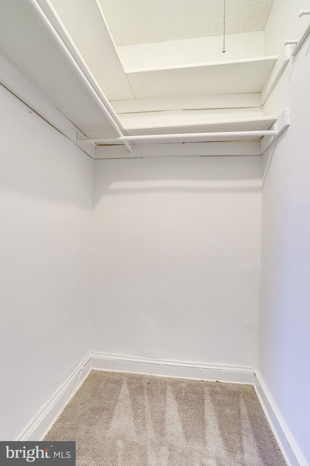 POTOWMACK CROSSING - Residential Lease