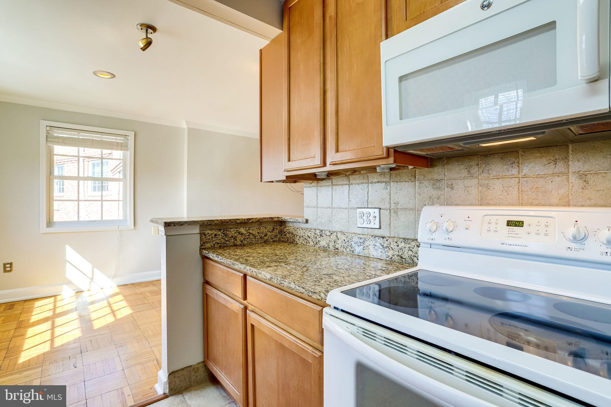 POTOWMACK CROSSING - Residential Lease