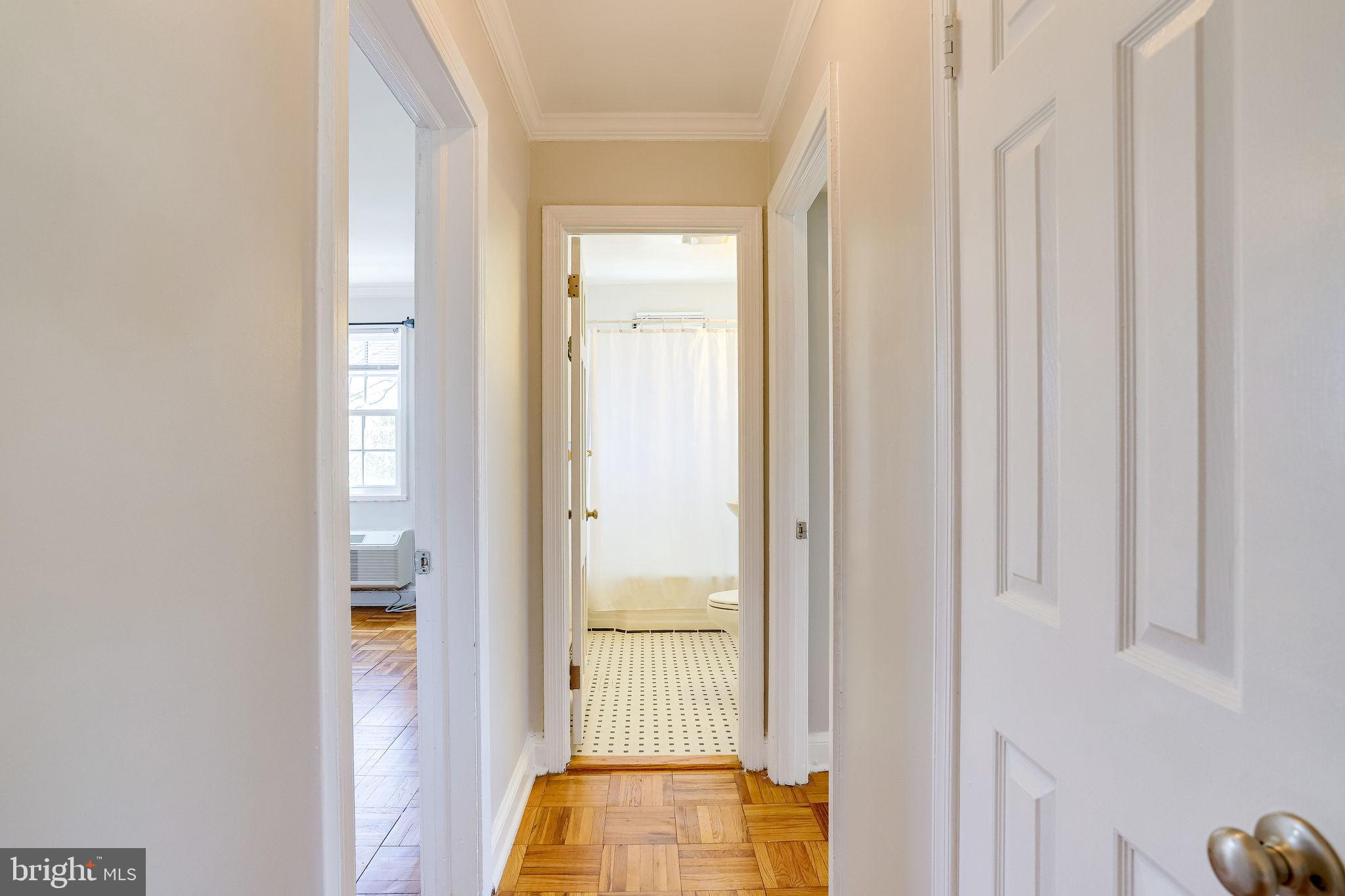 POTOWMACK CROSSING - Residential Lease