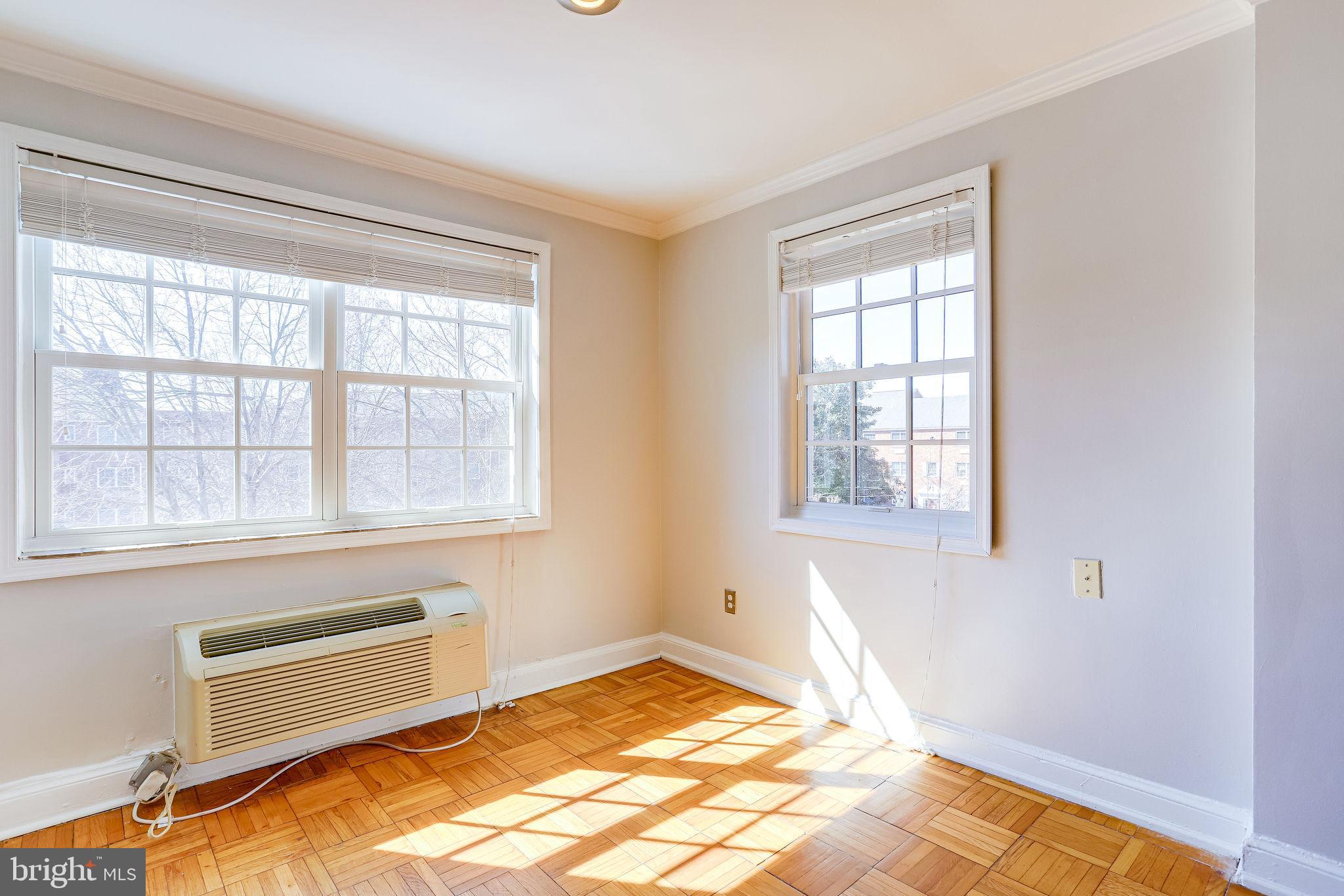 POTOWMACK CROSSING - Residential Lease