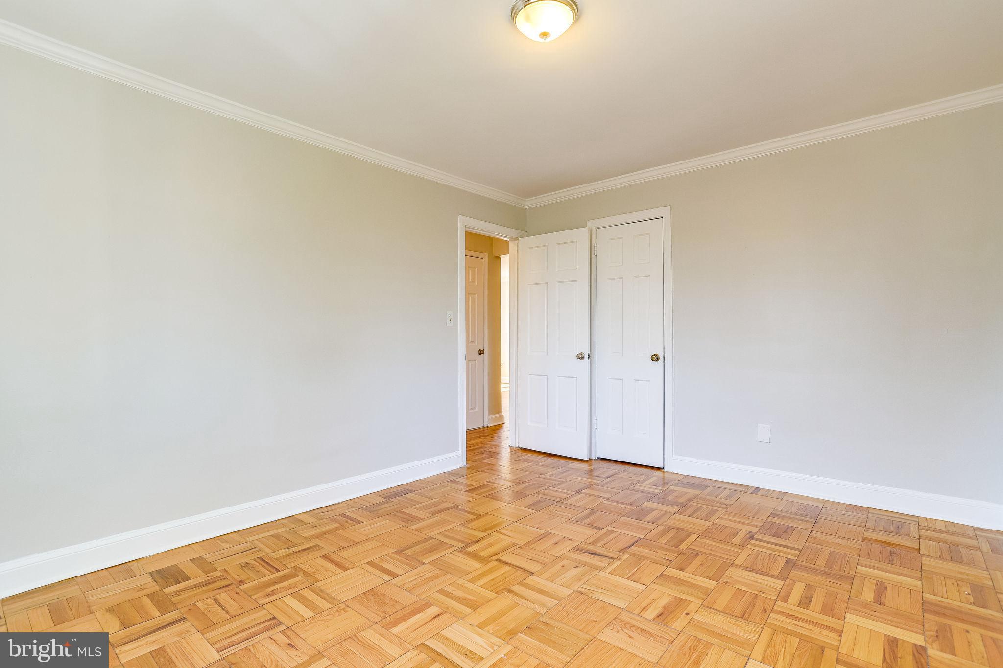 POTOWMACK CROSSING - Residential Lease