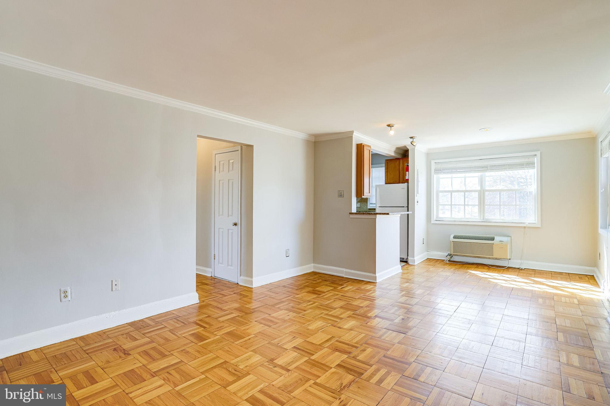 POTOWMACK CROSSING - Residential Lease