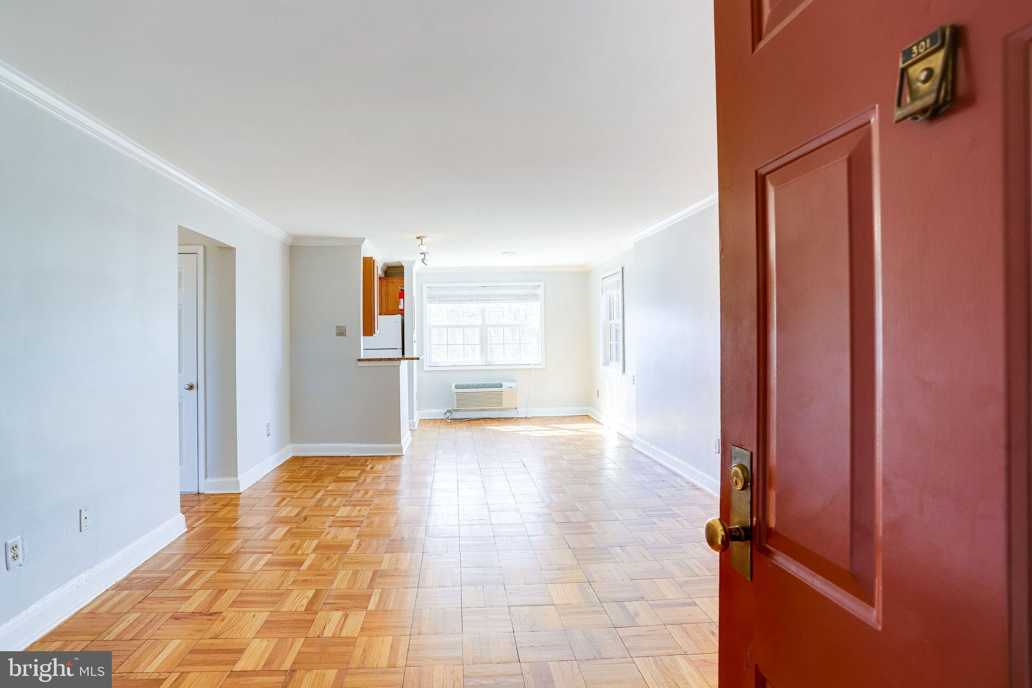 POTOWMACK CROSSING - Residential Lease