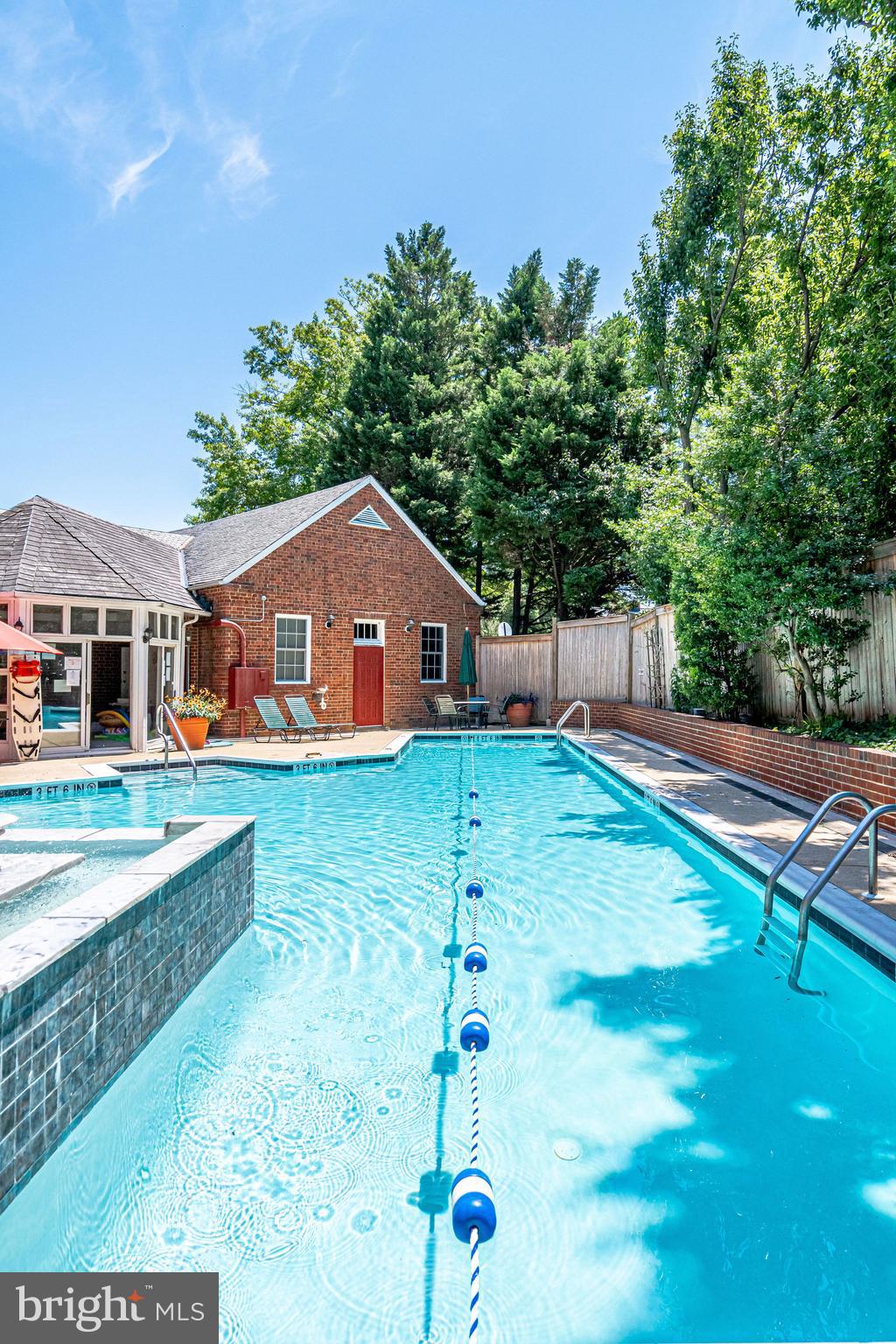 POTOWMACK CROSSING - Residential Lease