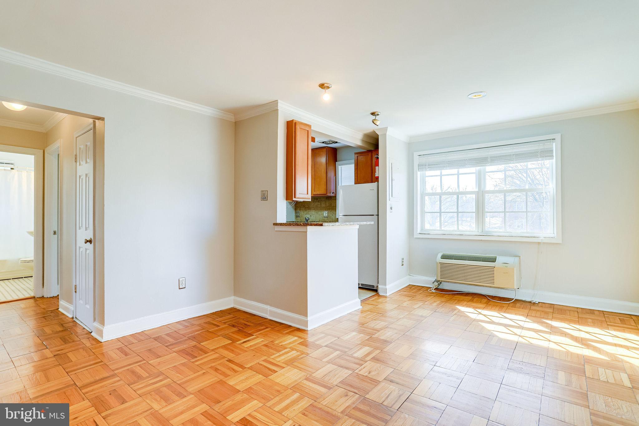 POTOWMACK CROSSING - Residential Lease