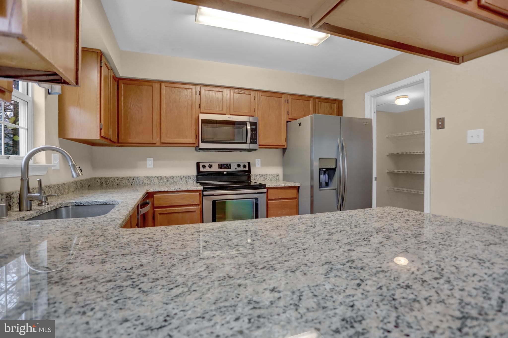 CONSTANT FRIENDSHIP - Residential