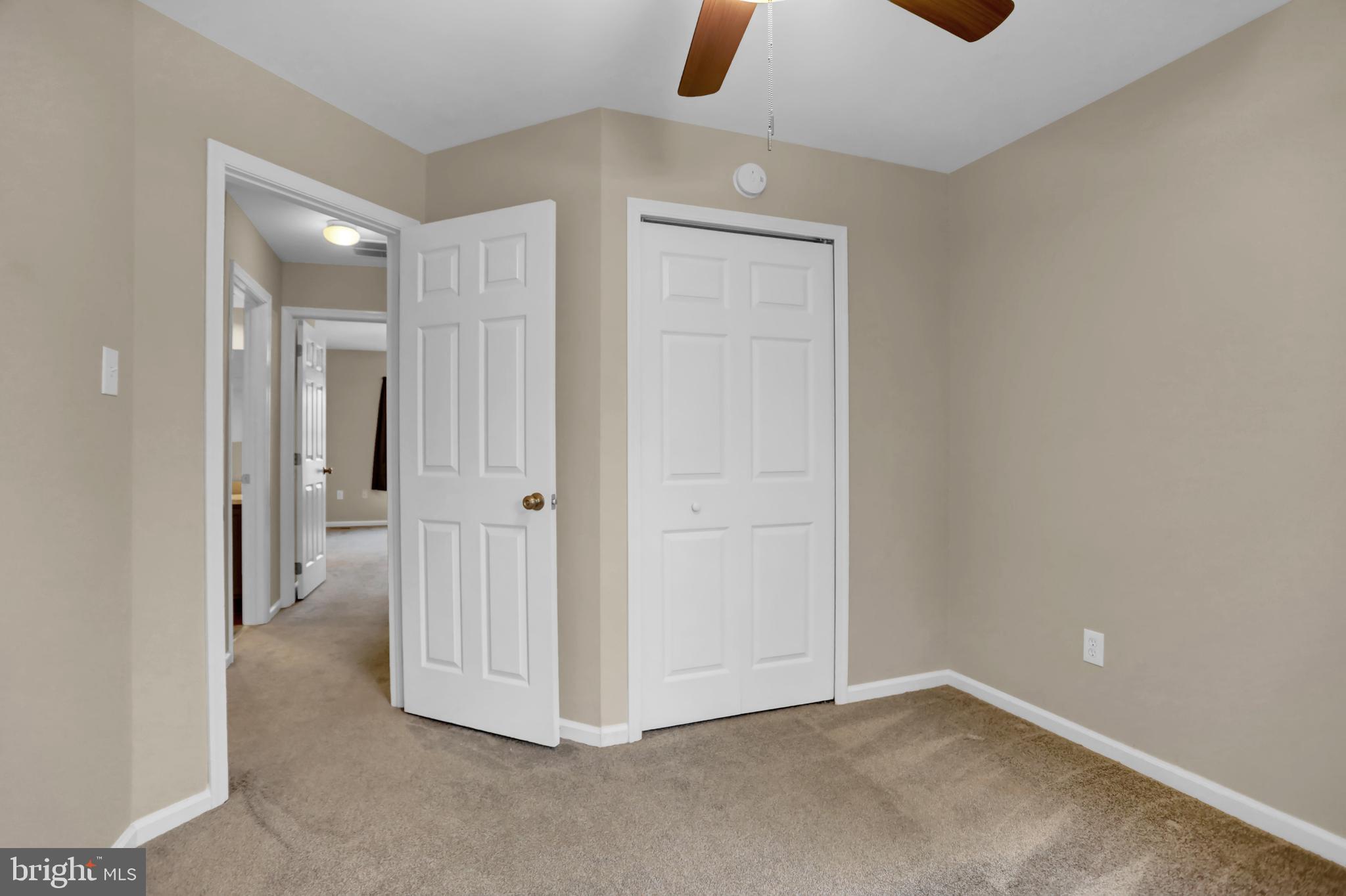 CONSTANT FRIENDSHIP - Residential