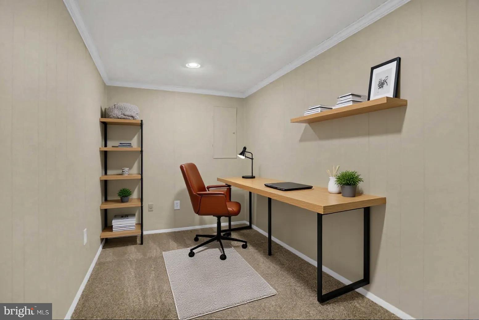 CONSTANT FRIENDSHIP - Residential