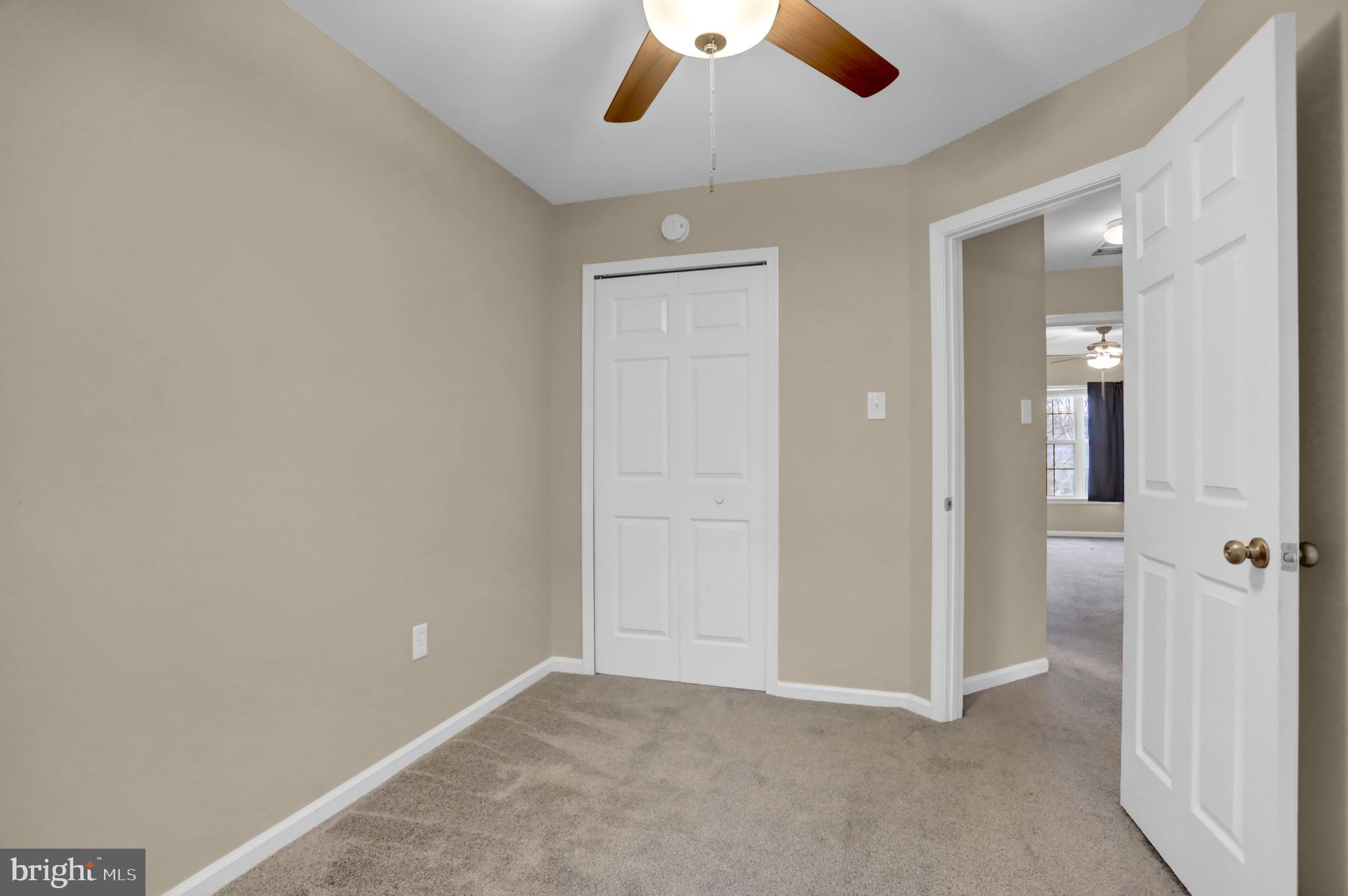 CONSTANT FRIENDSHIP - Residential