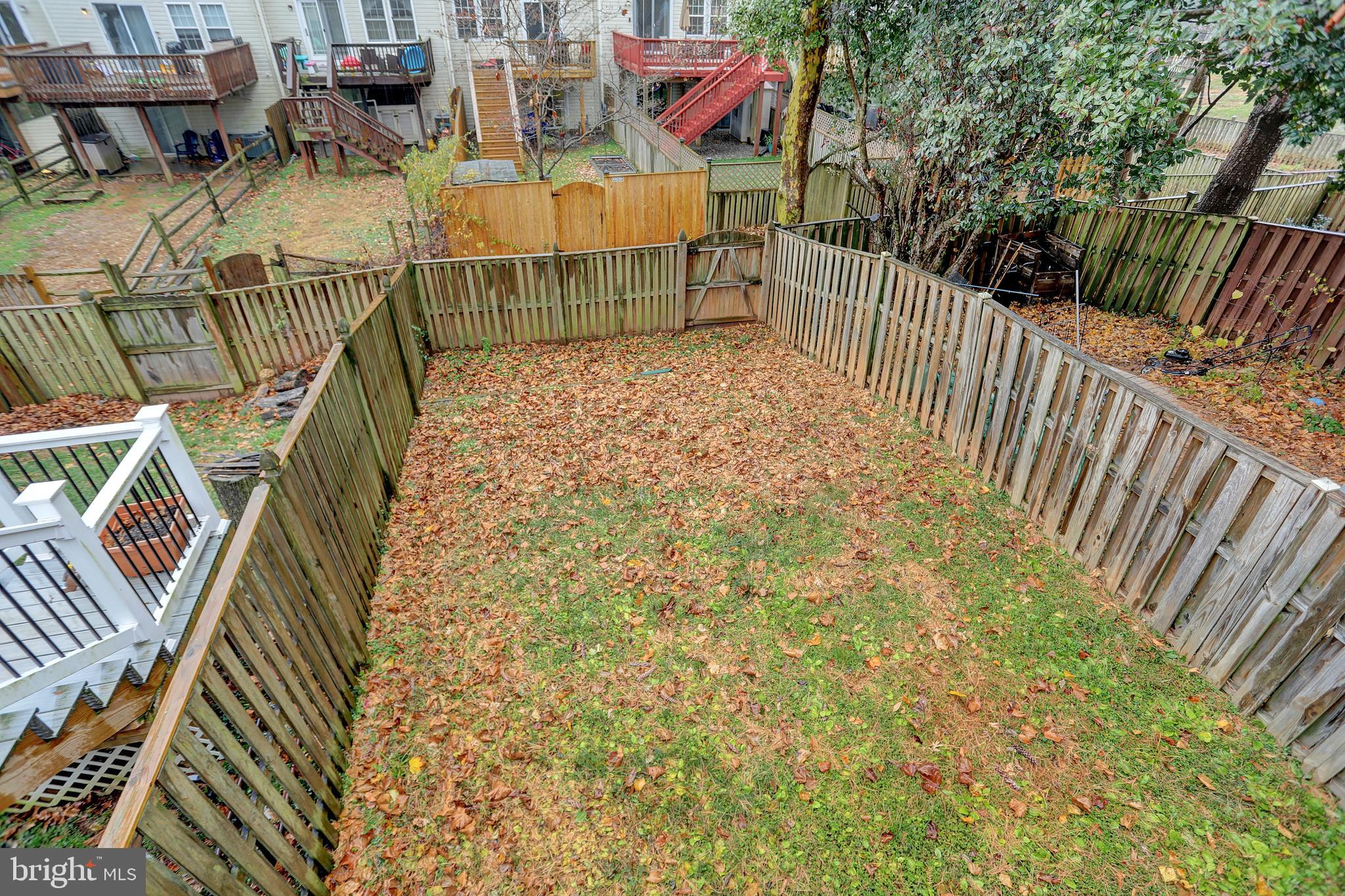 CONSTANT FRIENDSHIP - Residential