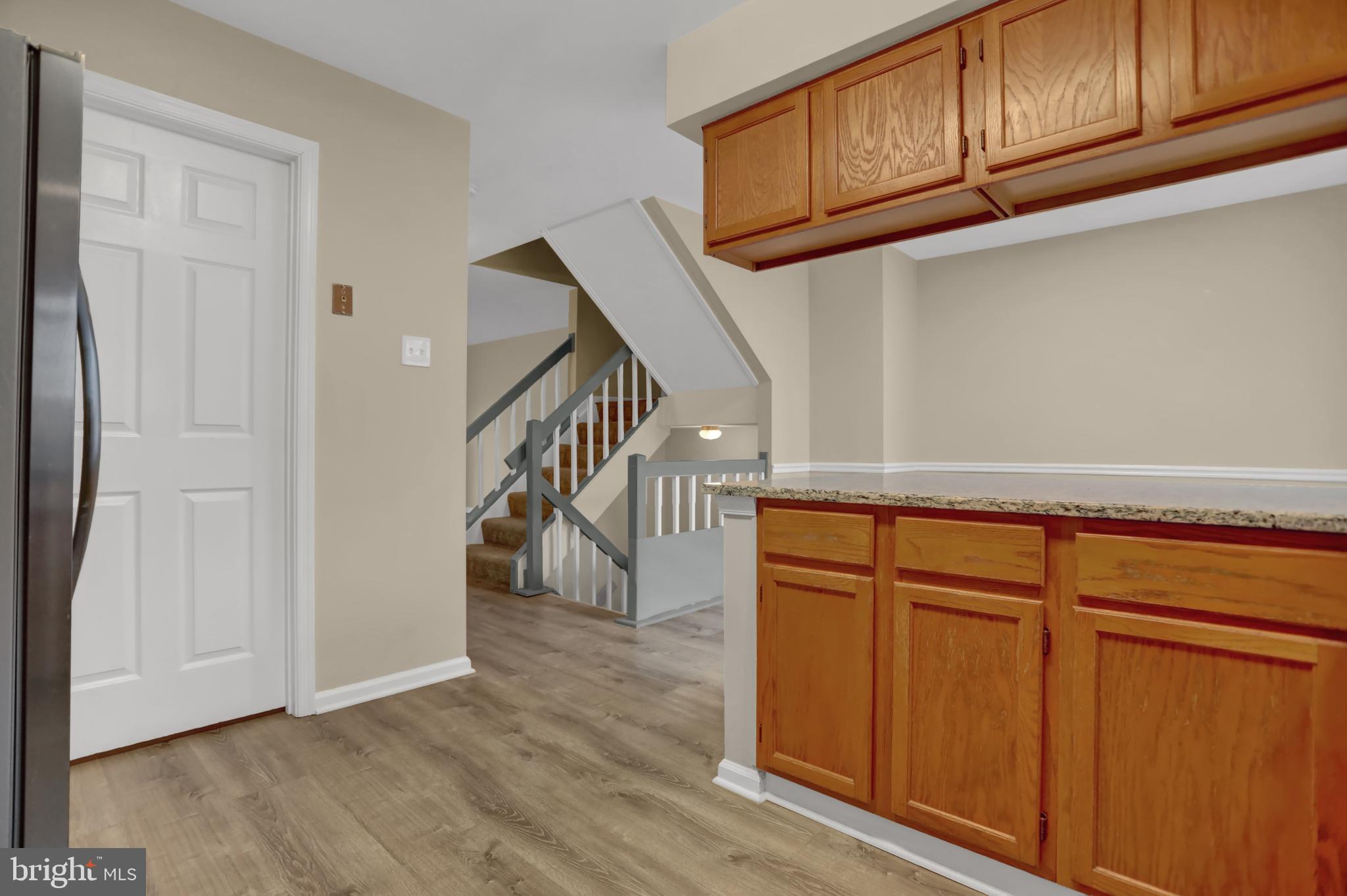 CONSTANT FRIENDSHIP - Residential