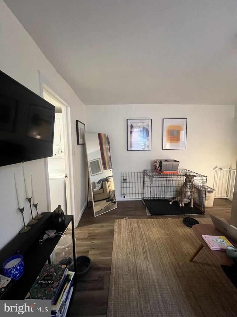 ART MUSEUM AREA - Residential Income