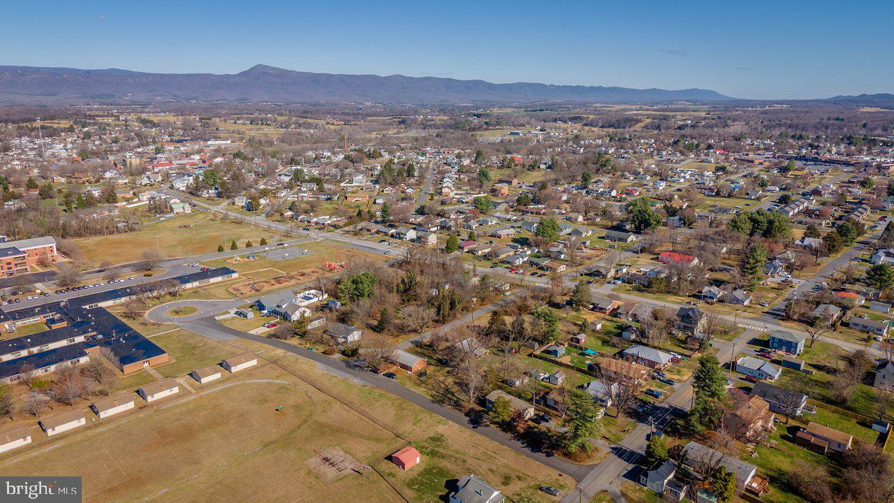 TOWN OF LURAY - Land