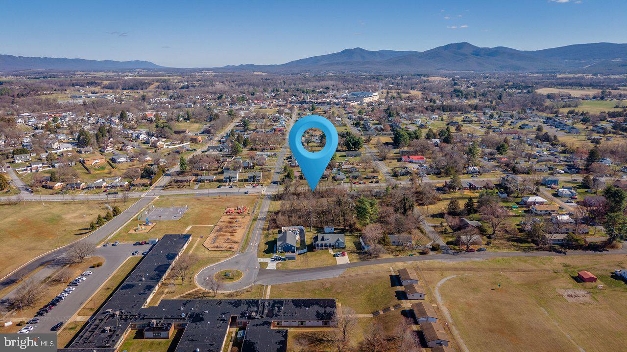 TOWN OF LURAY - Land