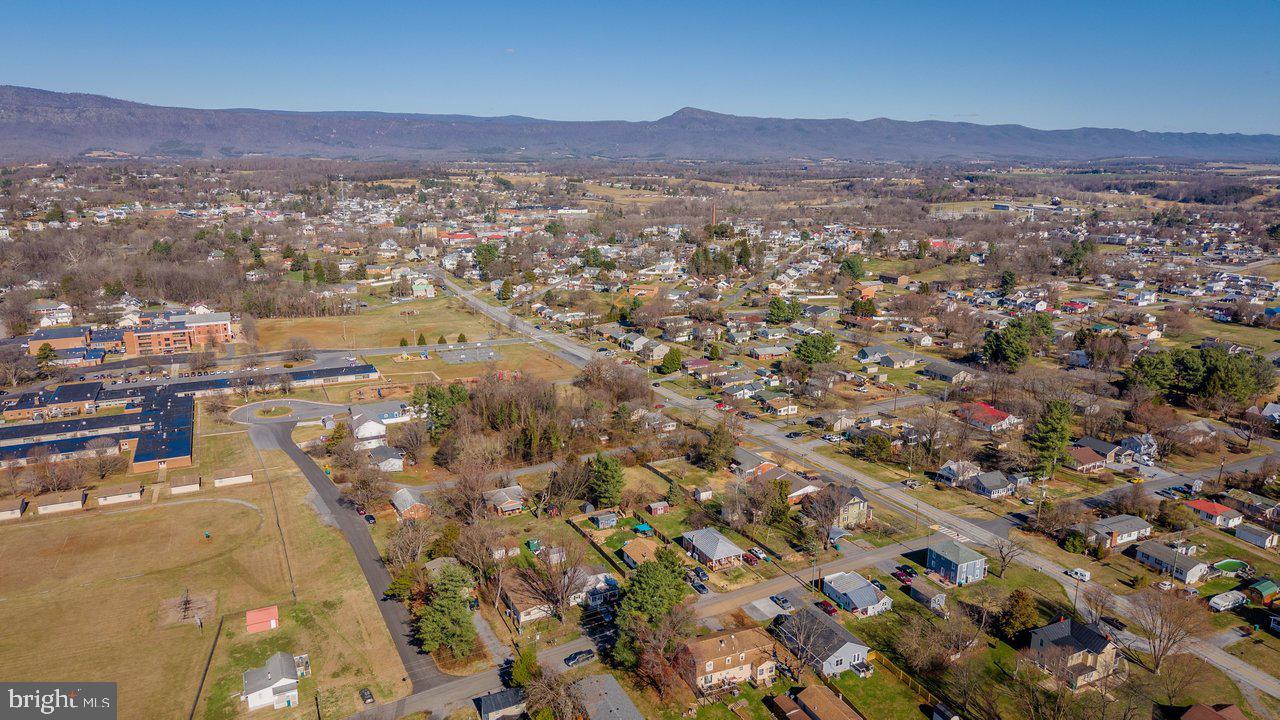 TOWN OF LURAY - Land