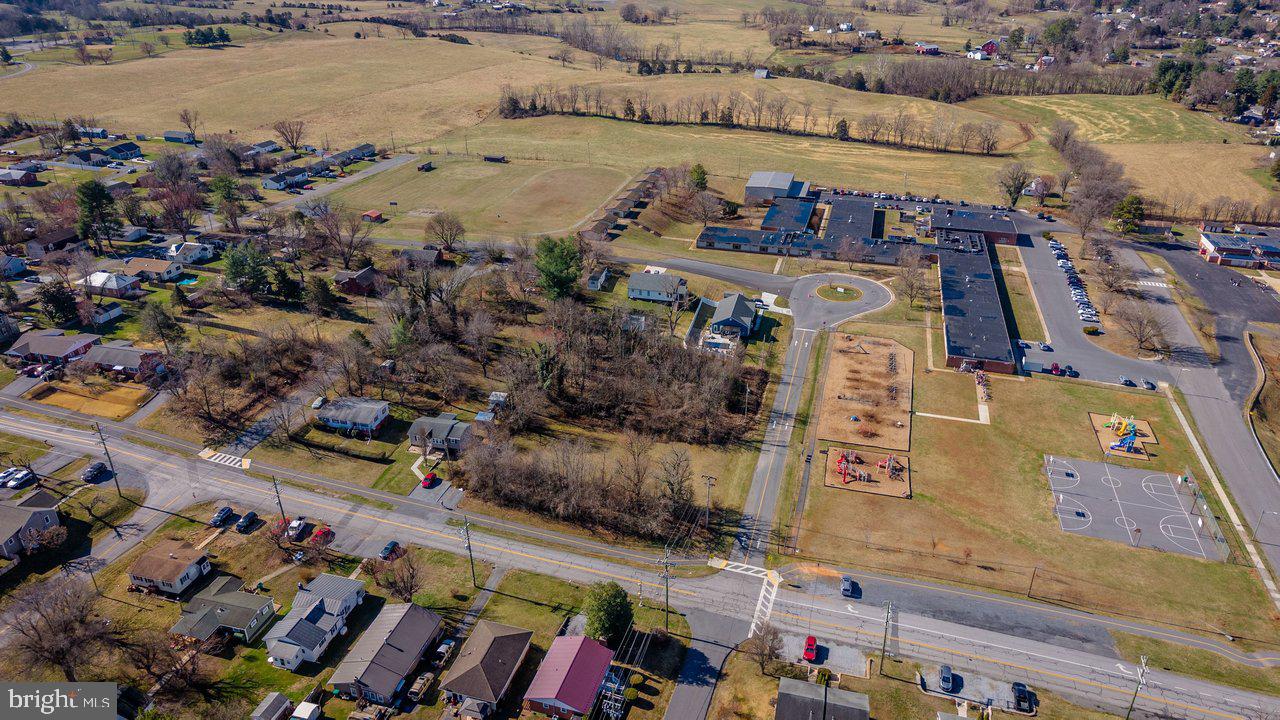 TOWN OF LURAY - Land