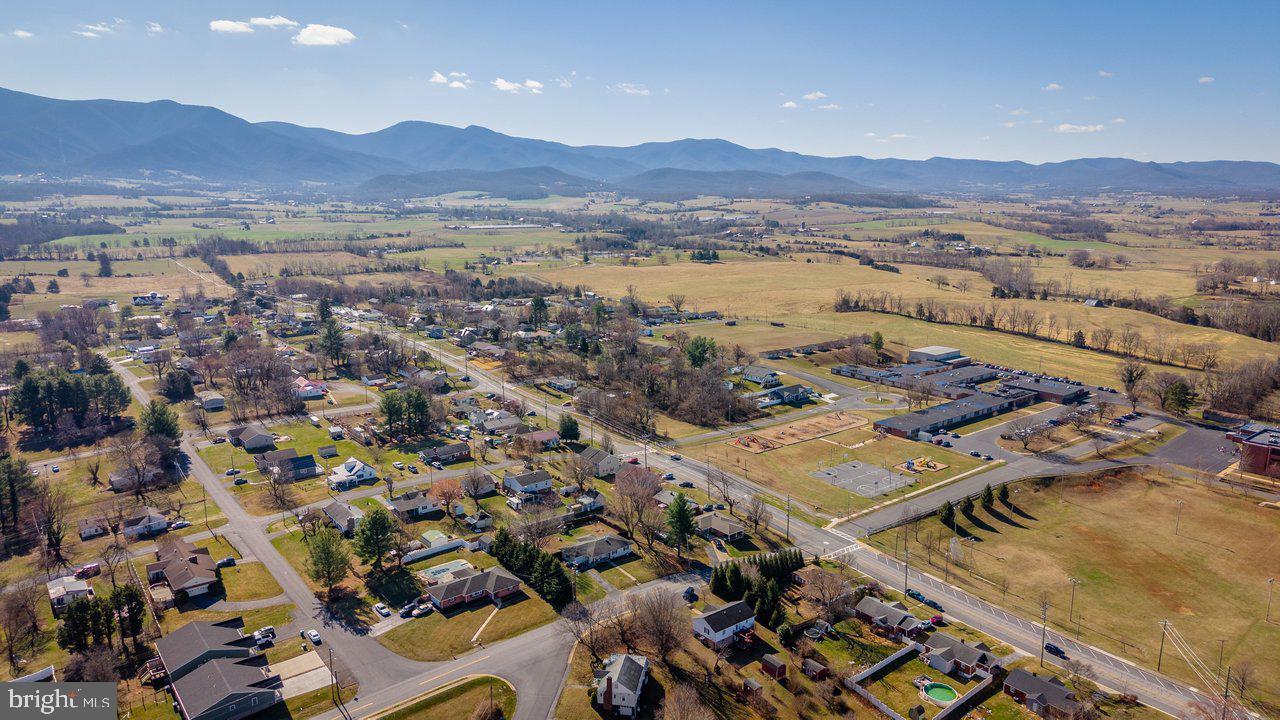 TOWN OF LURAY - Land