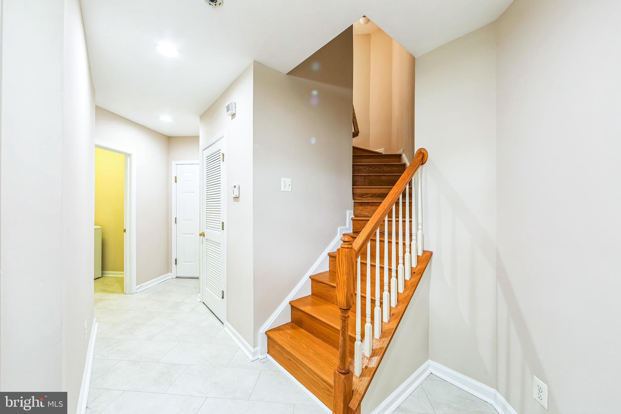 NORTHRIDGE VILLAGE - Residential
