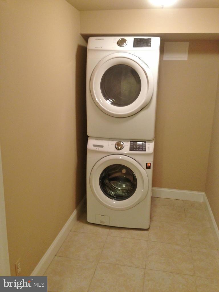 HOMESTEAD VILLAGE - Residential