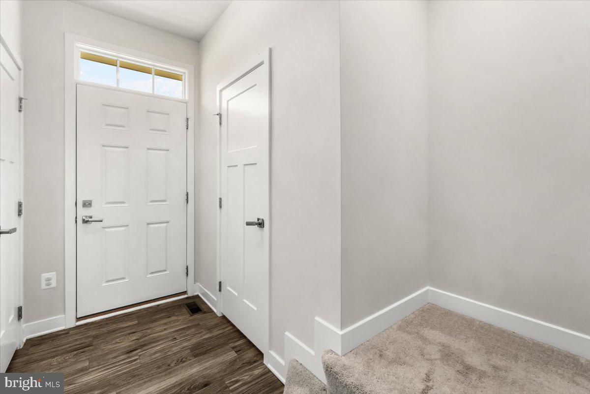 LAKE LINGANORE EAGLEHEAD - Residential