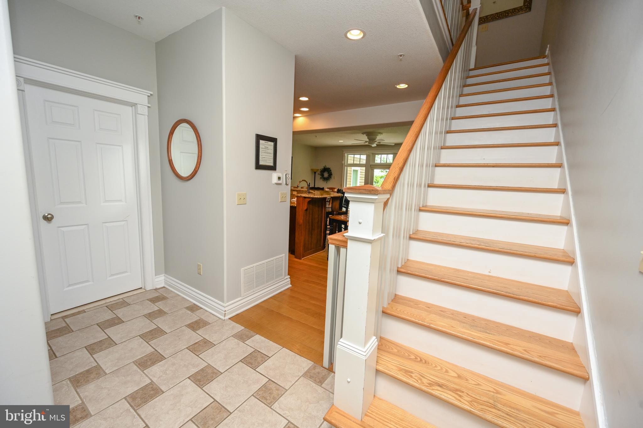 CREEKSIDE - Residential