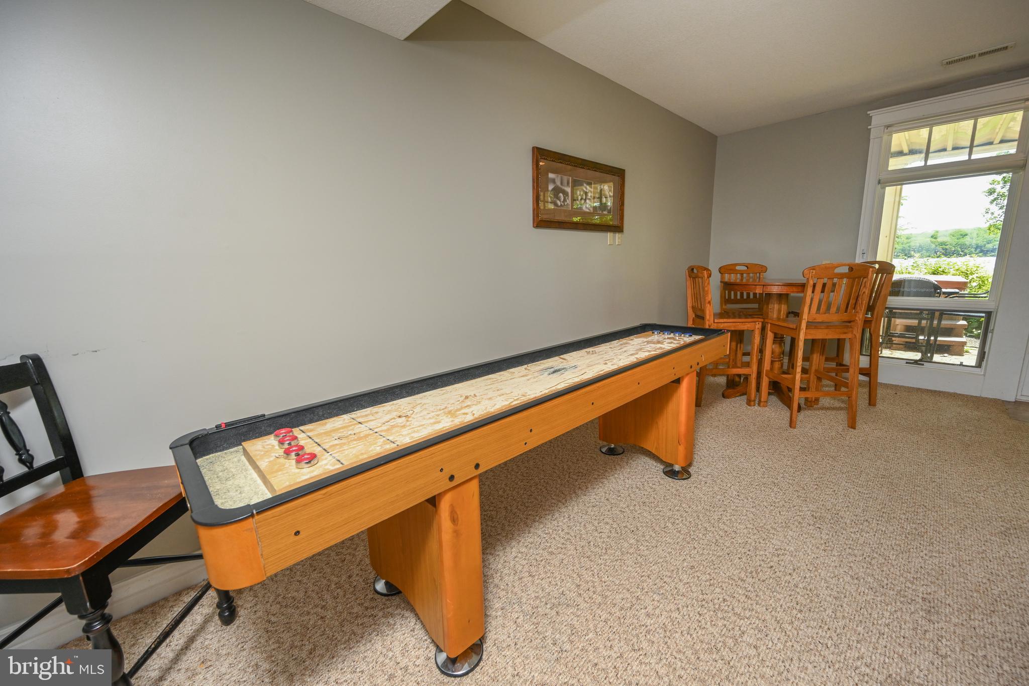 CREEKSIDE - Residential