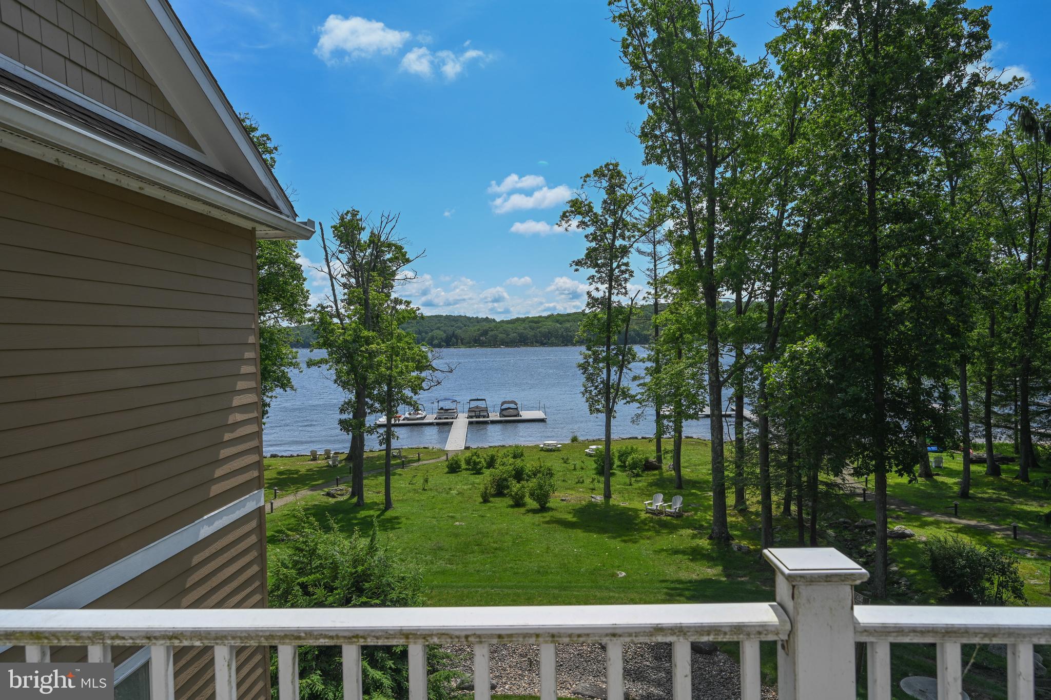 CREEKSIDE - Residential