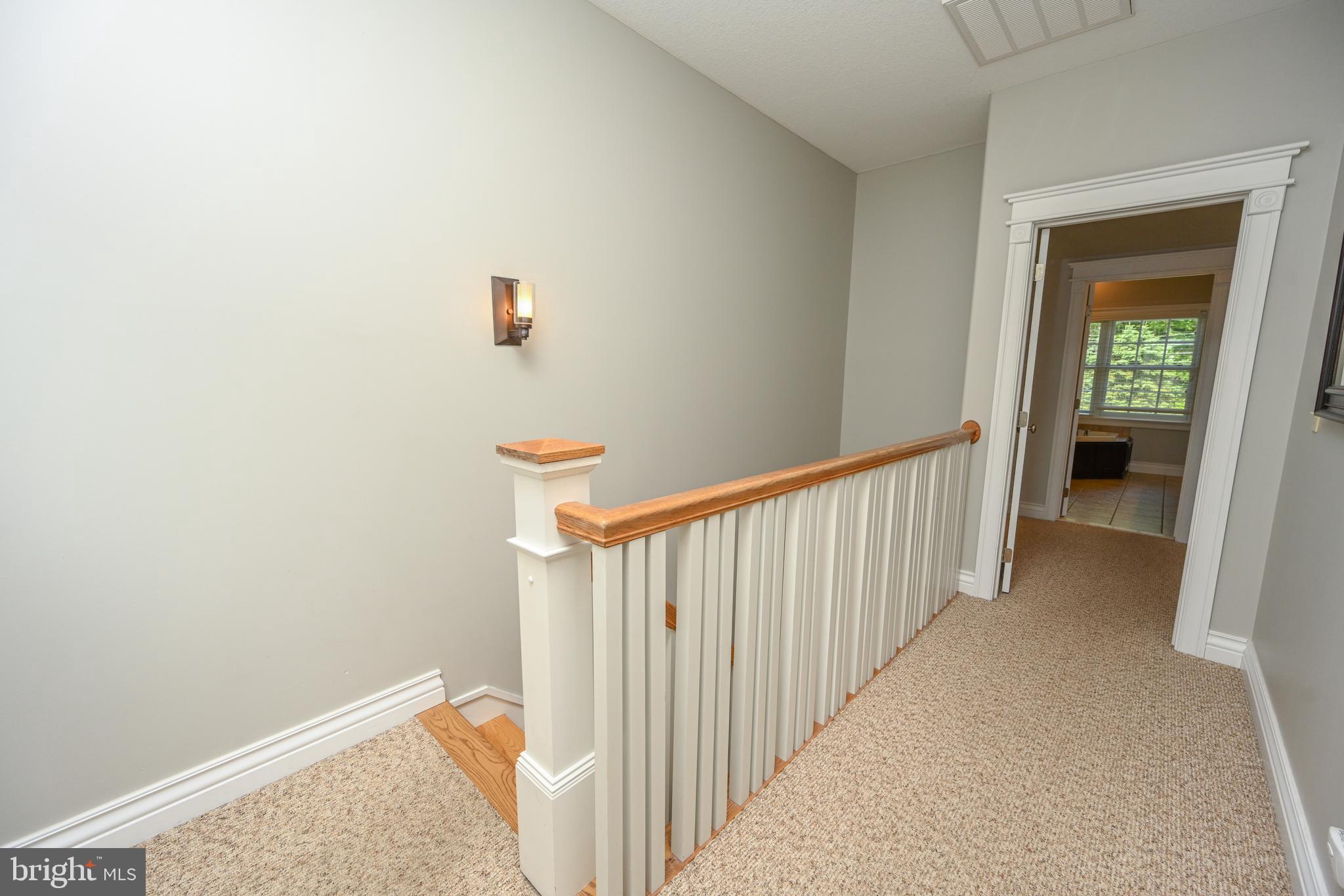 CREEKSIDE - Residential