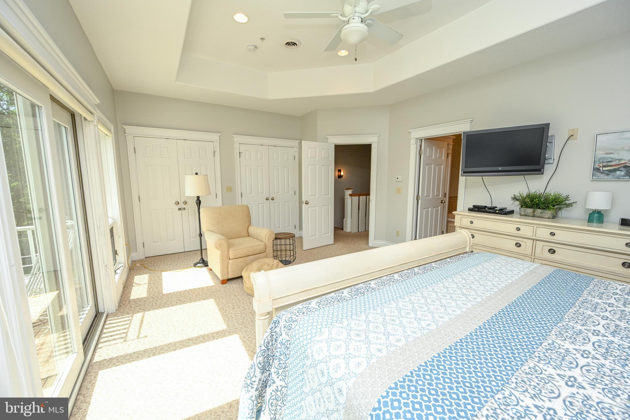 CREEKSIDE - Residential