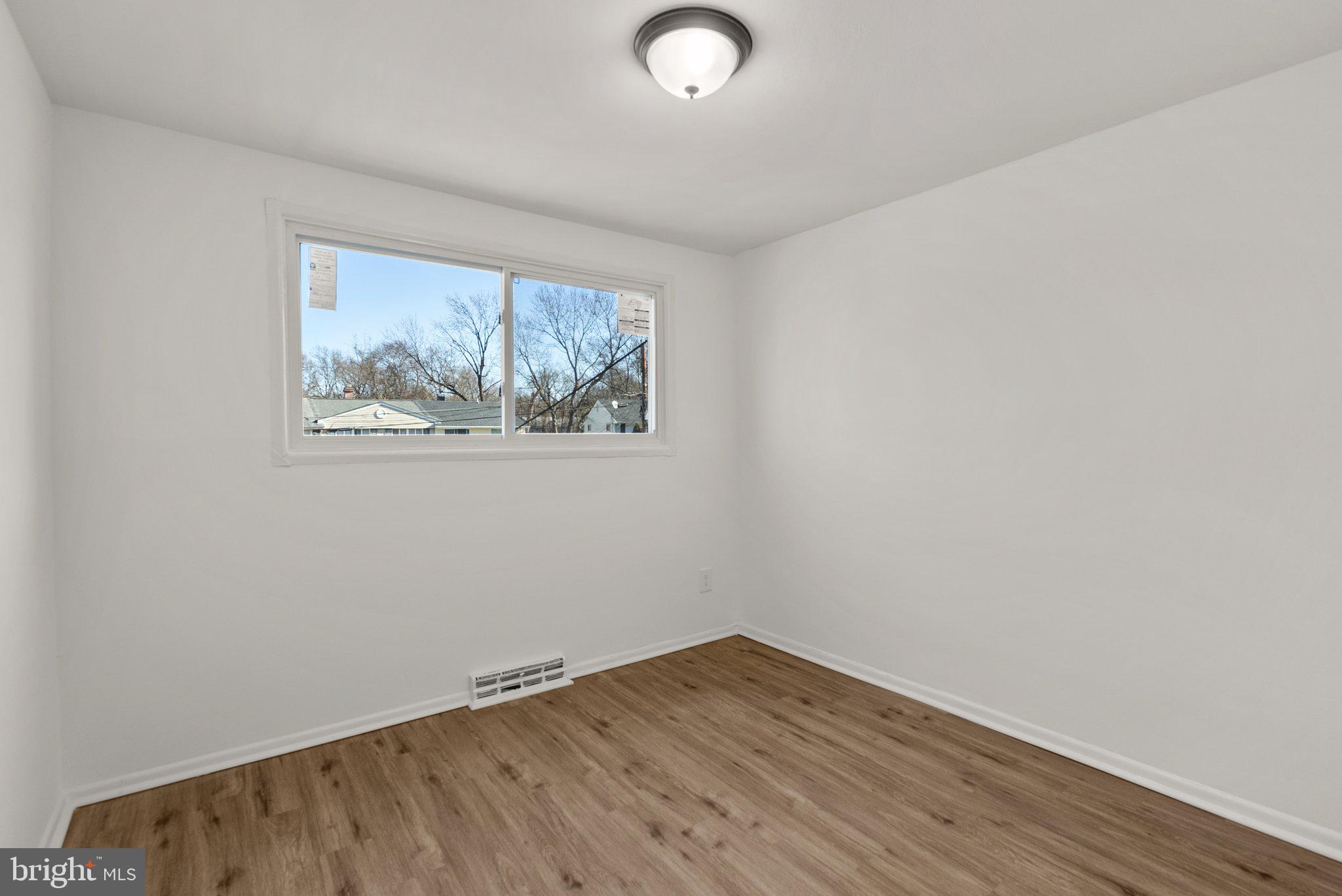 KENT VILLAGE - Residential