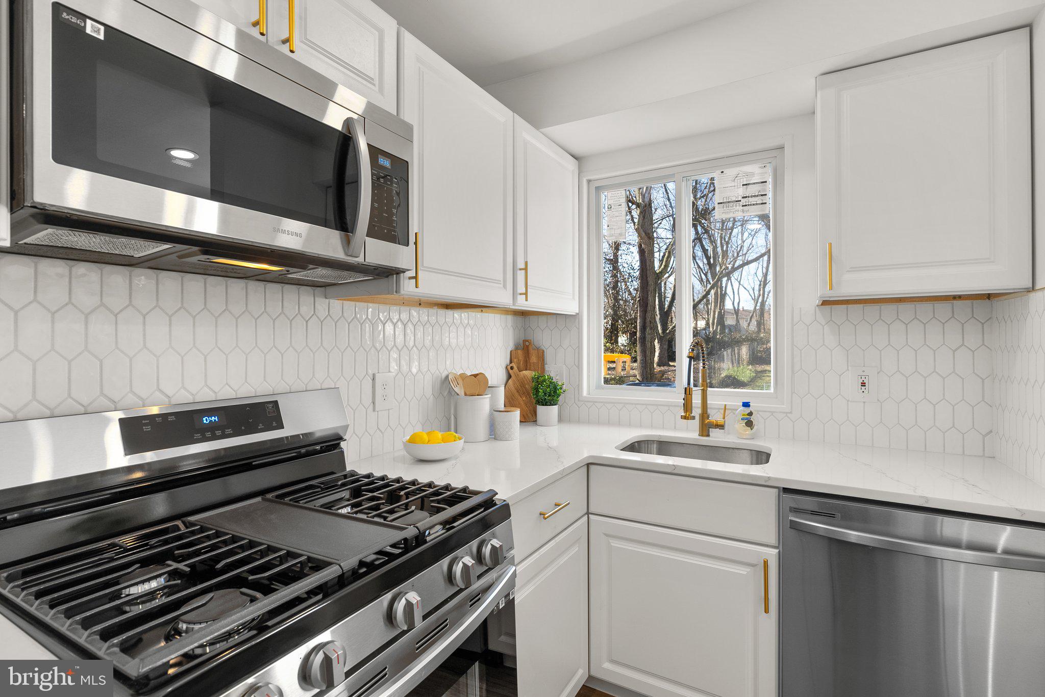 KENT VILLAGE - Residential