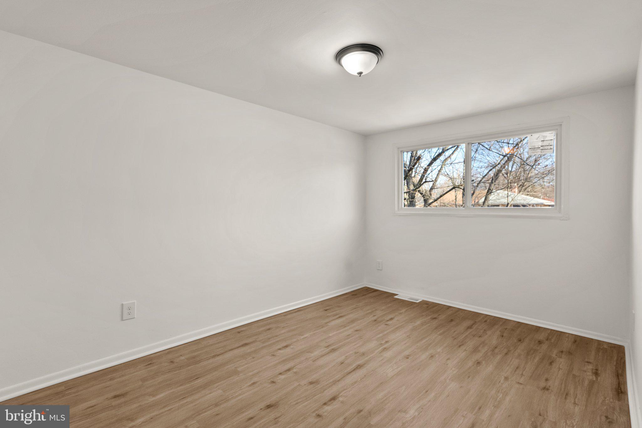 KENT VILLAGE - Residential