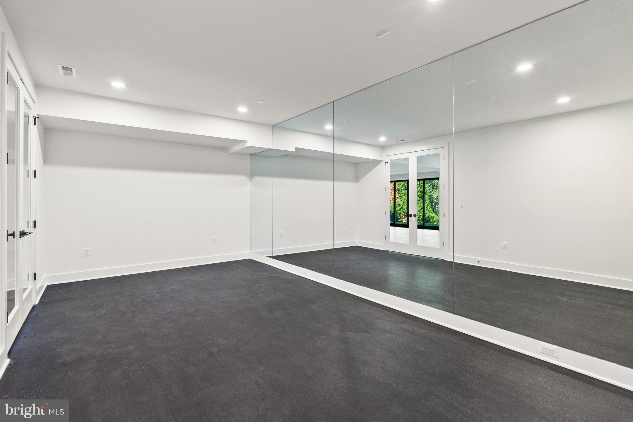 BROYHILL LANGLEY ESTATES - Residential