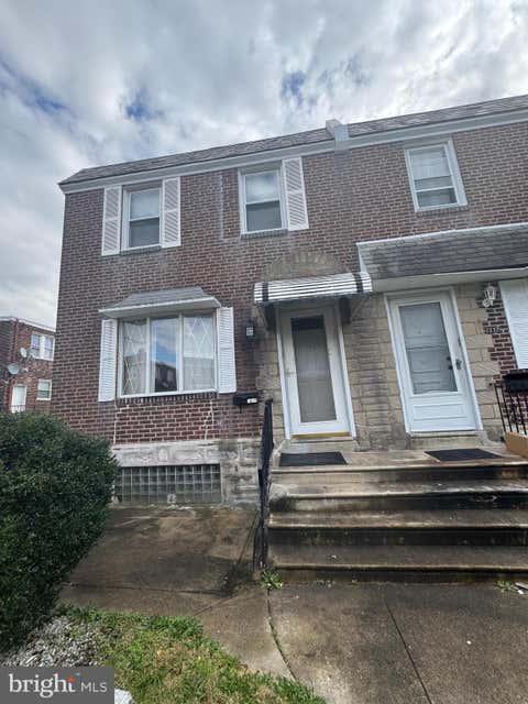 Townhouse For Sale - 7239 Montague Street<br/> PHILADELPHIA, PA 19135
