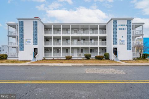 Photo of 414 Lark Lane #D301, OCEAN CITY, MD 21842 (MLS # MDWO2036254)