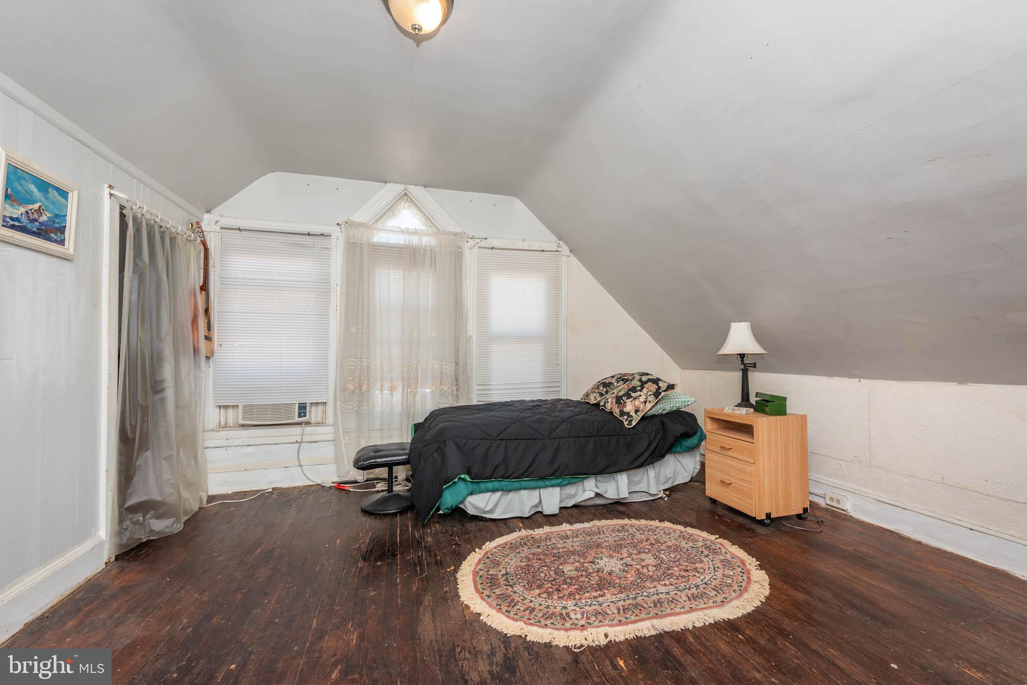 IRVINGTON - Residential