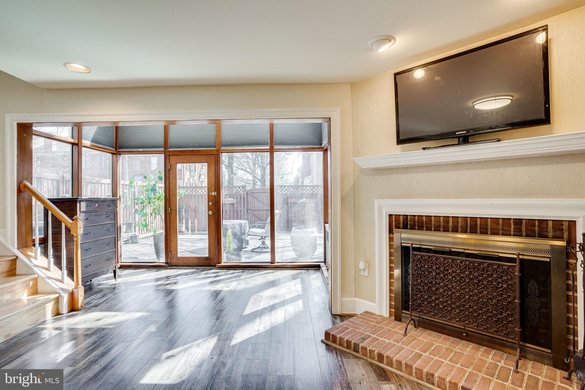 DECOVERLY ADVENTURE - Residential