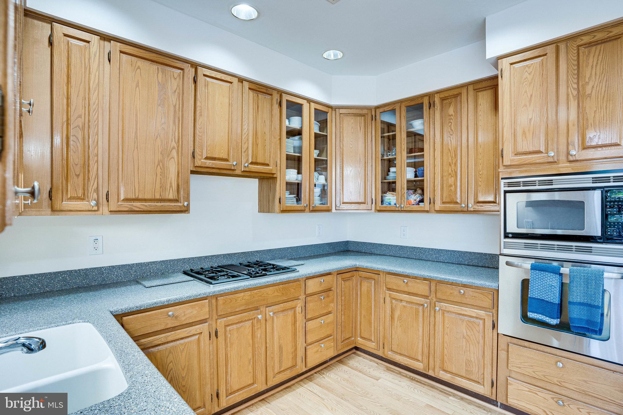 DECOVERLY ADVENTURE - Residential