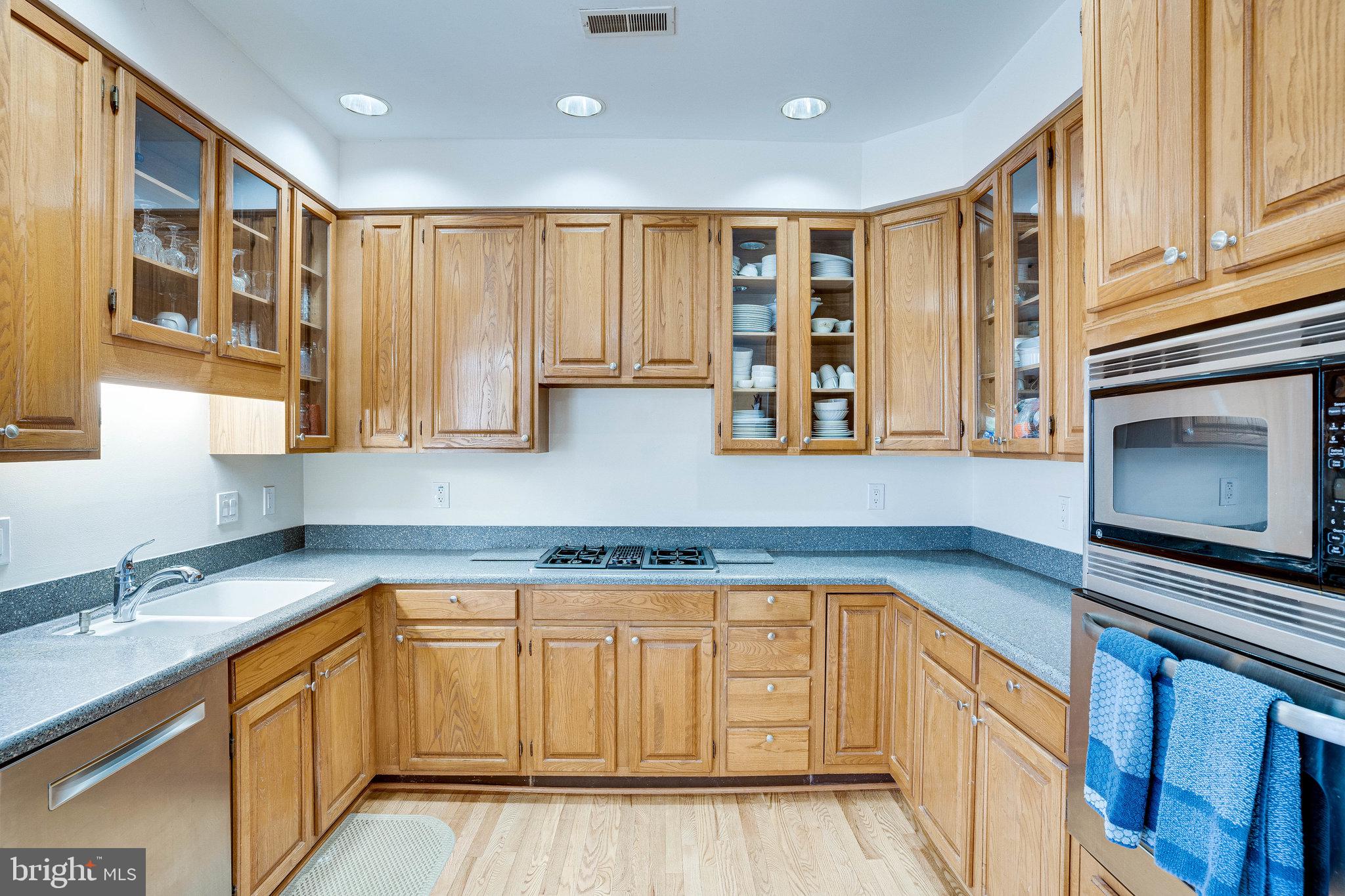 DECOVERLY ADVENTURE - Residential